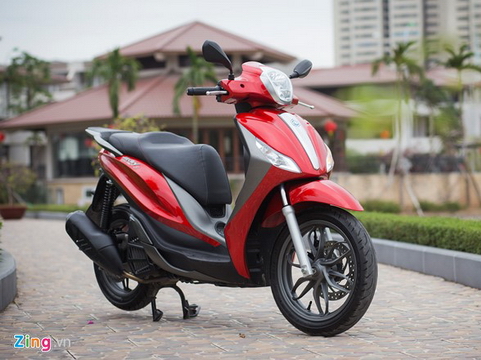 Những xe tay ga hấp dẫn cho nam giới dịp cuối năm