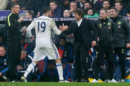 Chelsea sẽ làm gì từ thương vụ &quot;khủng&quot; bán Oscar?