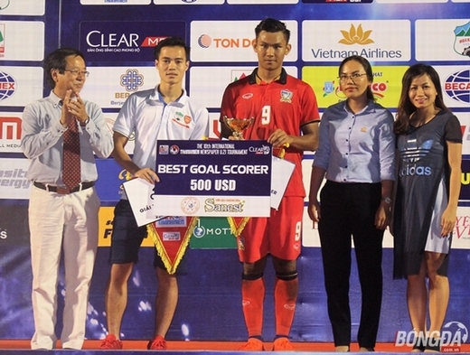 Văn Toàn &quot;thâu tóm&quot; hầu hết danh hiệu cá nhân giải U21 Quốc tế