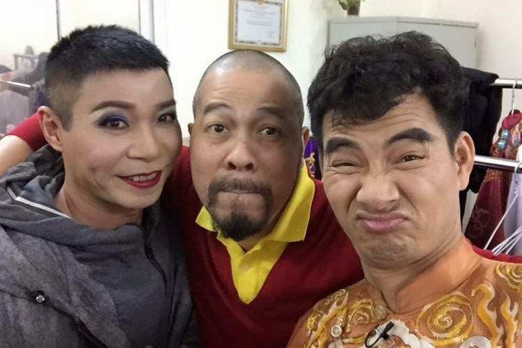 Theo lời NTK Đức Hùng, trang phục của 