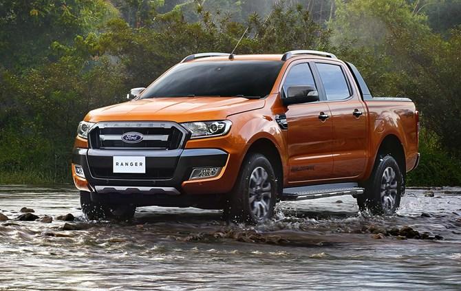 5. Ford (Giảm 20 đến 60 triệu đồng): Mẫu xe bán tải ăn khách nhất Việt Nam - Ford Ranger được ưu đãi từ 30 đến 40 triệu đồng tùy phiên bản.Còn lại, các mẫu xe của Ford như Focus, Fiesta và EcoSport có mức giảm giá từ 20 đến 60 triệu đồng.