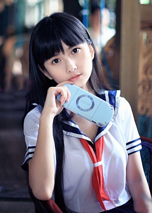 29 tuổi, Hạ Đạt vẫn đẹp trẻ thơ thuần khiết khiến nhiều người rung động.