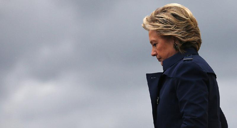 Tìm ra kẻ chủ mưu vụ rò rỉ thư điện tử của bà Hillary Clinton