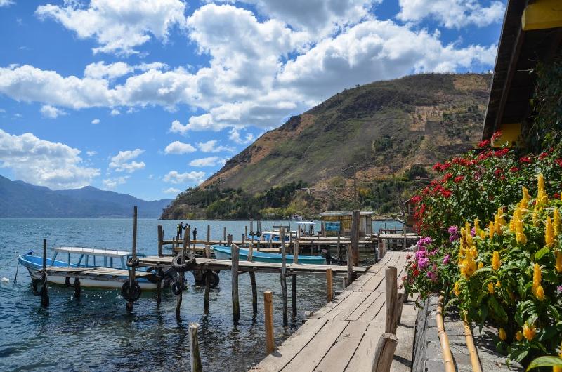 Việt Nam là điểm du lịch giá rẻ của năm 2017 hình ảnh 16 Guatemala nằm ở trung Mỹ, thu hút hàng triệu du khách mỗi năm bởi vẻ đẹp của những thành phố cổ kính. Ảnh: Adventurouskate.