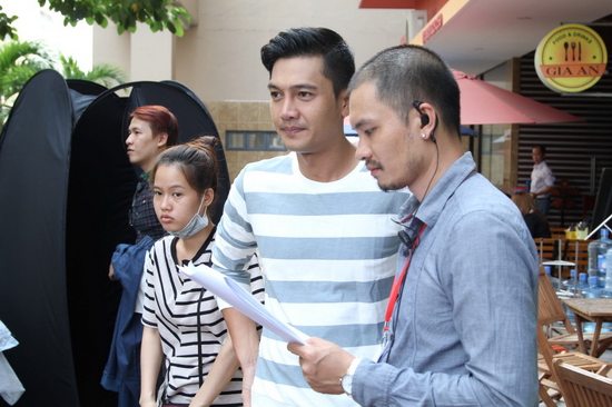 Còn với Quang Tuấn, tính cách điềm tĩnh nhưng không kém phần duyên dáng của anh hứa hẹn cũng sẽ mang lại cho người xem những tiếng cười sảng khoái.