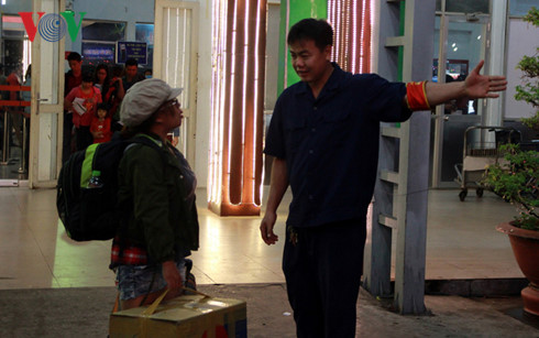 hinh anh ga sai gon dong duc hanh khach ngay can tet hinh 7