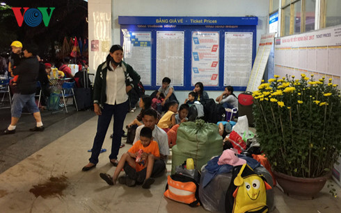 hinh anh ga sai gon dong duc hanh khach ngay can tet hinh 10