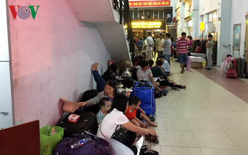hinh anh ga sai gon dong duc hanh khach ngay can tet hinh 12