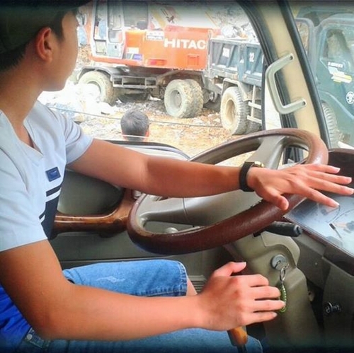“Mốc” thay đổi sau lần thứ 3 mổ, sức khỏe phục hồi tốt, Tuấn xin bố được học thêm nghề lái xe