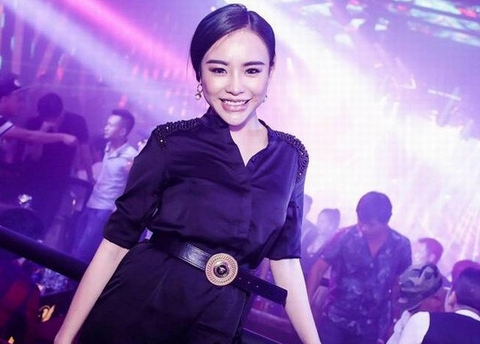 Nữ quái trốn nã phẫu thuật thành &quot;hot girl xứ Bắc&quot;