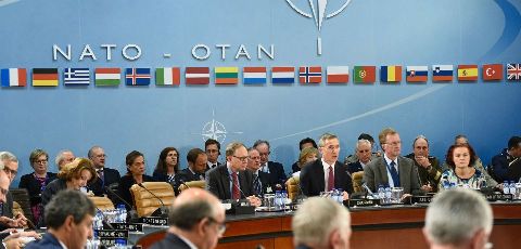 Vì sao Nga &quot;quay ngoắt thái độ&quot; một cách choáng váng với NATO?