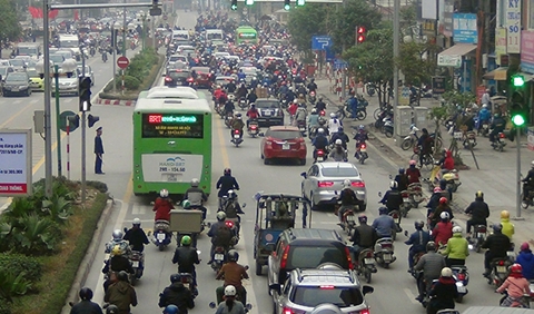 Gỡ khó cho buýt nhanh BRT: Cần dải phân cách cứng và các hạ tầng an toàn khác