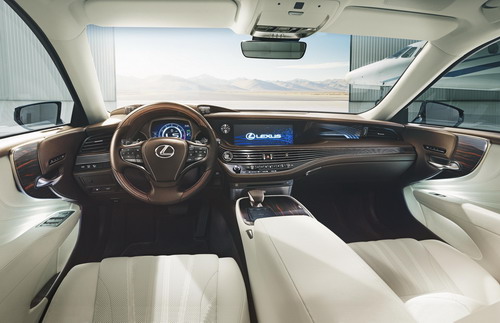 Lexus4.jpg