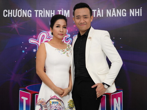 Mỹ Linh 'đá xéo' Trấn Thành trên sân khấu Biệt tài tí hon