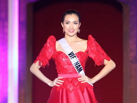 Cận cảnh màn trình diễn đầu tiên của Lệ Hằng tại Miss Universe 2016