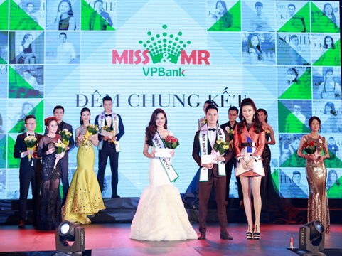 Cặp đôi Miss &amp; Mr VPBank 2016 gây ấn tượng với lối ứng xử thông minh