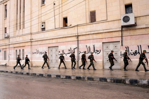 Bị đánh vào điểm yếu, quân Assad choáng váng