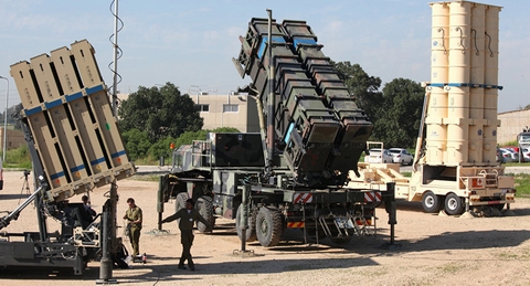 Địch thủ Iran triển khai lá chắn tên lửa mới