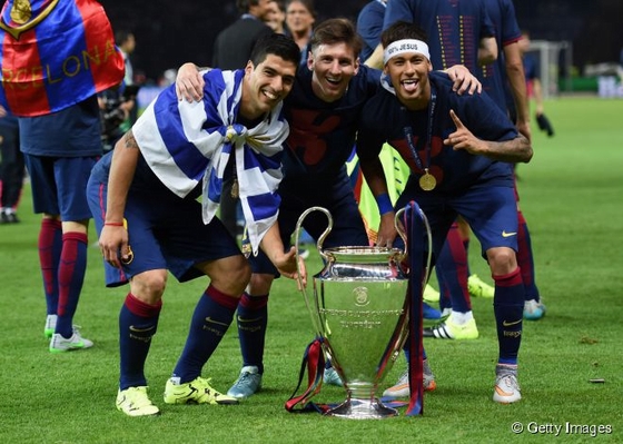 Vì sao Messi &quot;thà chết không rời Barcelona&quot;?