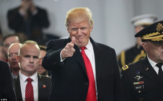&quot;Soi&quot; cuộc đời kỳ lạ của tân Tổng thống Donald Trump qua ảnh