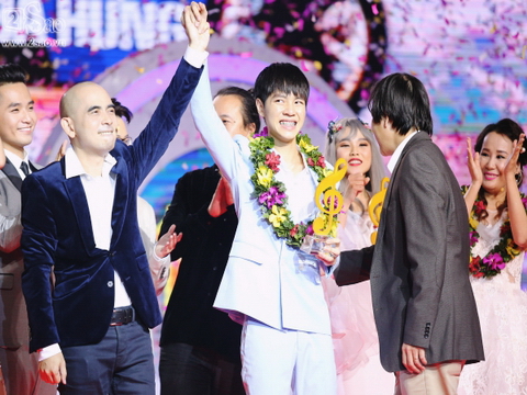 Cháu nội 7 đời của Cao Bá Quát xuất sắc lên ngôi Quán quân Sing my Song