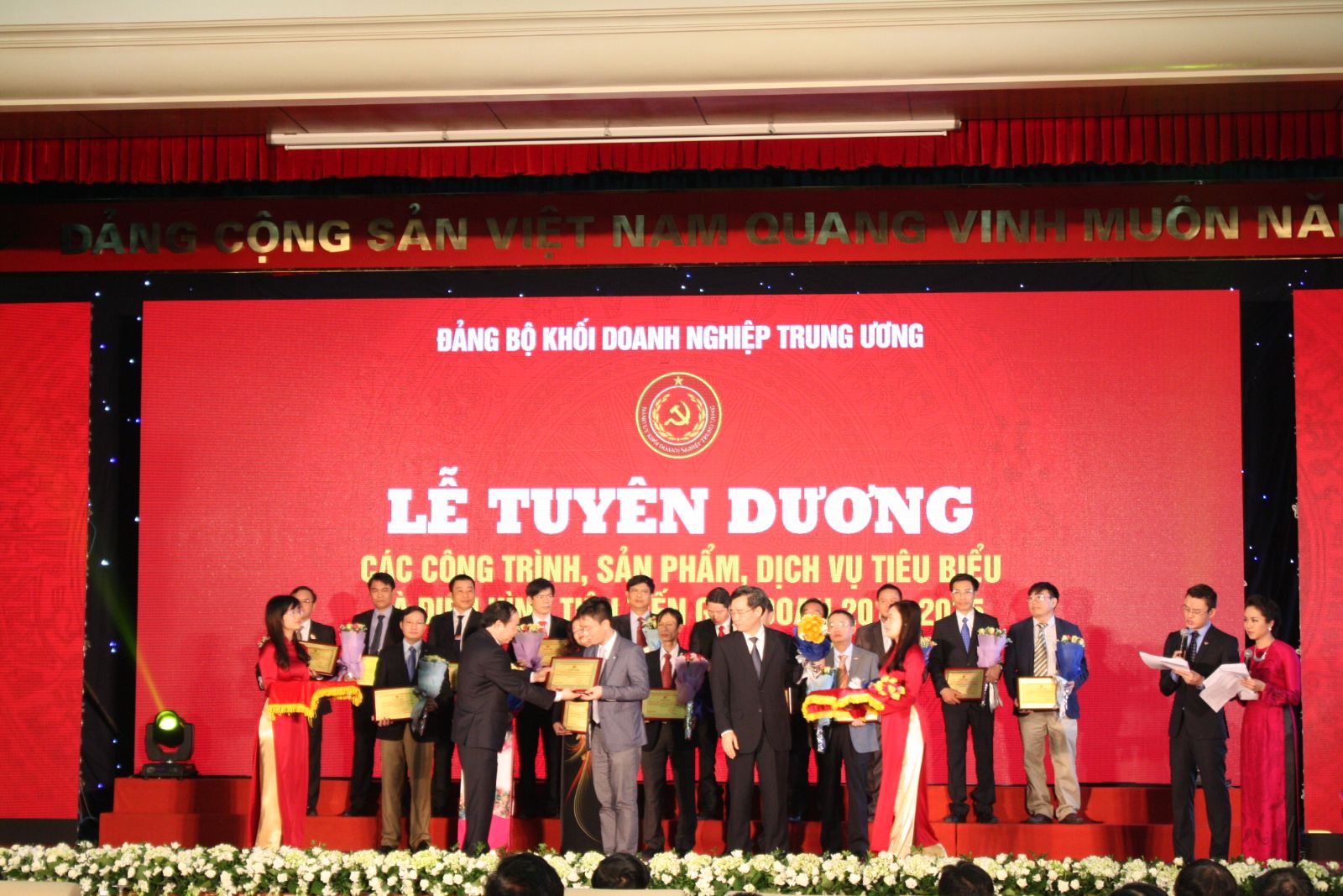 Vinh danh nhiều sản phẩm, công trình tiêu biểu của VNPT