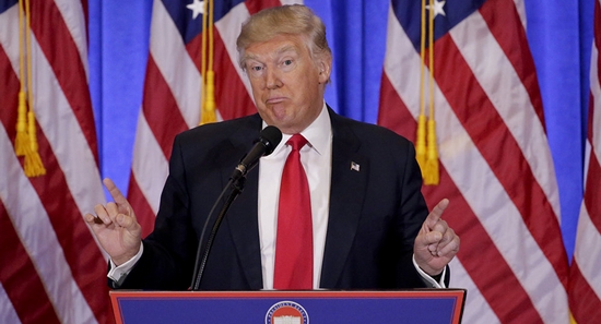 Vừa vào Nhà Trắng, ông Trump đã lập kỷ lục đáng buồn