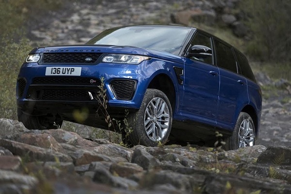 Thử nghiệm khả năng tăng tốc của Range Rover Sport SVR