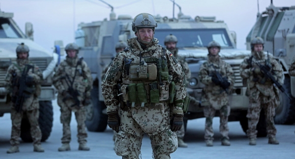 Quân NATO rầm rập kéo đến biên giới Nga