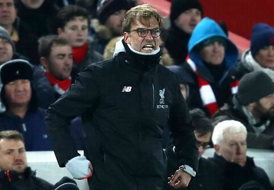 Klopp nổi điên khi Liverpool bị loại khỏi League Cup