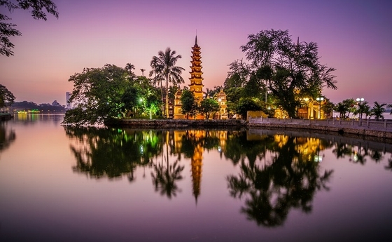 5 chốn linh thiêng du xuân đầu năm ở Hà Nội