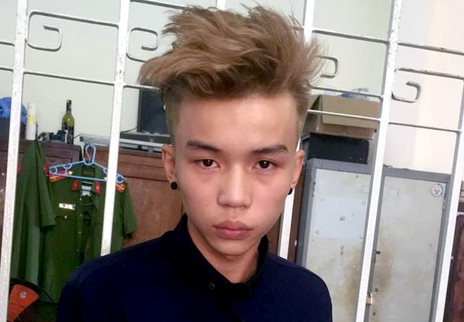 Đối tượng Lê Anh Tuấn tại cơ quan công an.