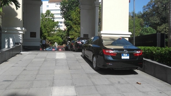 xe công