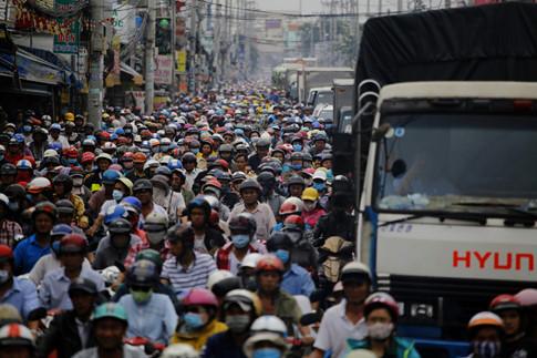 Kẹt xe hơn 7km suốt 3 giờ đồng hồ trên Quốc lộ 50 15