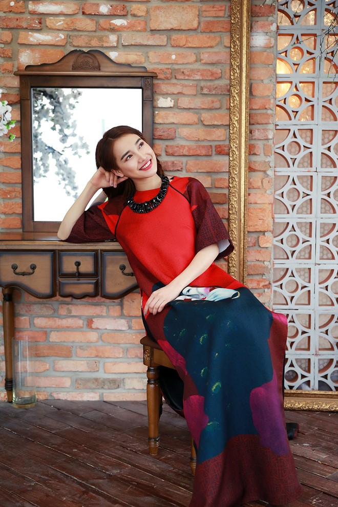 Nhã Phương chia sẻ cô cũng mới nhận lời tham gia bộ phim mới của đạo diễn 49 Ngày – Nhất Trung. Trong năm 2017, Nhã Phương tiếp tục tham gia dự án điện ảnh hợp tác với Hàn Quốc.