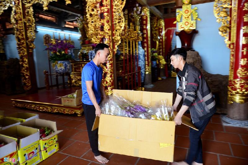 Nhà thờ Tổ của Hoài Linh được trang trí đón Tết Đinh Dậu hình ảnh 4 Nha tho To cua Hoai Linh duoc trang tri don Tet Dinh Dau hinh anh 4