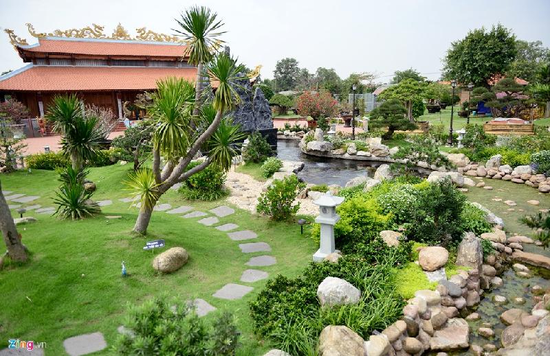 Nha tho To cua Hoai Linh duoc trang tri don Tet Dinh Dau hinh anh 16