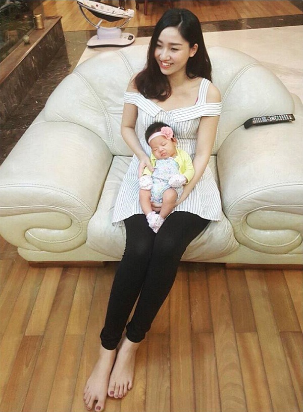 Việc Trà My bỏ lỡ cuộc thi Miss Universe 2016 để lấy chồng, sinh con khiến nhiều người tiếc nuối. 