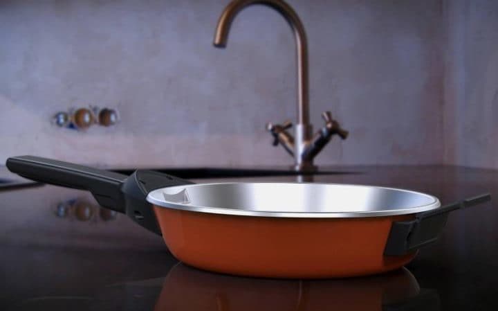 Smartypans – chiếc chảo rán kết nối cho phép theo dõi lượng thức ăn trong chảo để định lượng calo cũng như cung cấp cho bạn cách nấu để ngon nhất. Sản phẩm bán ra tháng 3/2017 với giá 209USD (tương đương 4,75 triệu đồng).