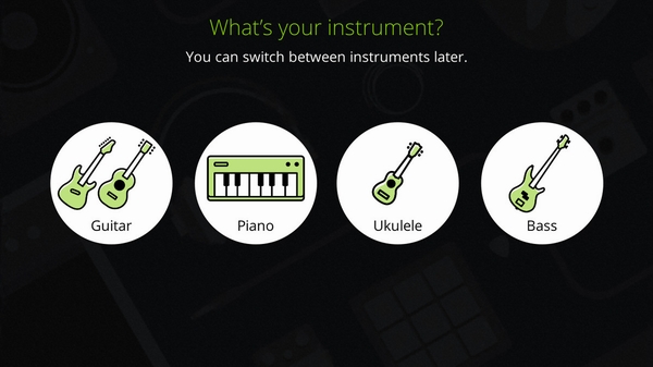 Yousician. Bạn muốn học guitar, bass, piano… nhưng cảm thấy các khóa học khá đắt đỏ và tốn kém. Bạn muốn tự học và muốn có một số hình thức đào tạo nhiều hơn thông thường? Yousician là “giáo viên âm nhạc cá nhân của bạn” và ứng dụng này có hơn 1.500 bài tập và nhiệm vụ cho người mới bắt đầu học hoàn toàn hoặc các nhạc sĩ muốn nâng cao thêm kỹ năng của họ. Sử dụng micro của iPhone và iPad, Yousician sẽ lắng nghe các bản nhạc bạn chơi và đưa ra đánh giá phản hồi ngay lập tức giúp bạn tiến bộ hơn. Ứng dụng này miễn phí để tải về nhưng nếu bạn muốn có đầy đủ chức năng thì nên tốn mức phí 19,99USD/tháng.