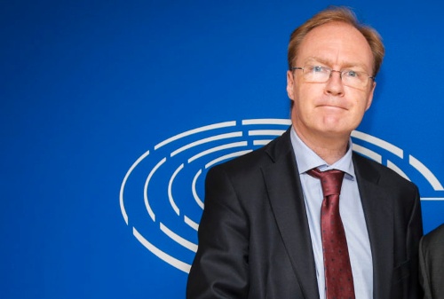 ựu đại sứ Ivan Rogers  là người hòa nhã và được tôn trọng ở Brussels