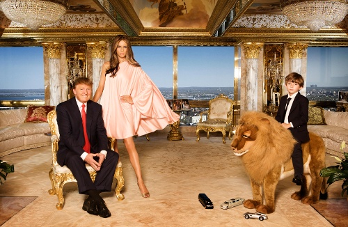 Bà Melania đã gọi Barron là “mini Donald” trong khi đang trả lời phỏng vấn của ABC News vào năm 2013. Bà nói Barron có tính cách và sở thích giống hệt bố. Thực tế, ngoại hình của Barron cũng rất giống ông Donald Trump.