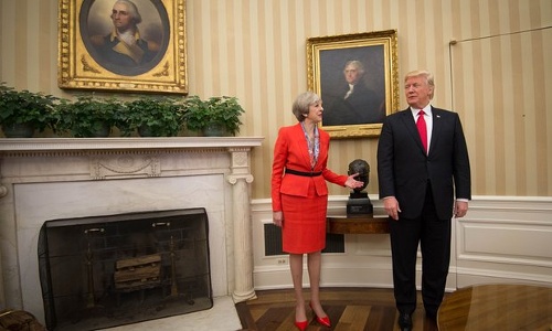 Luật sư Anh kêu gọi ký tên ngăn Donald Trump đến Anh
