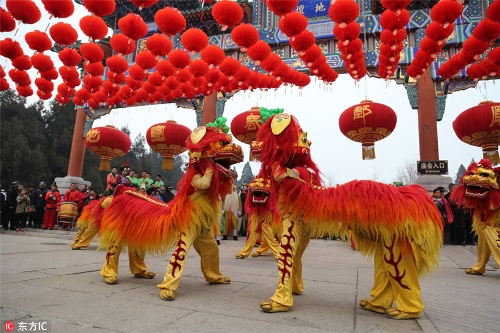 Múa lân tại công viên Ditan
