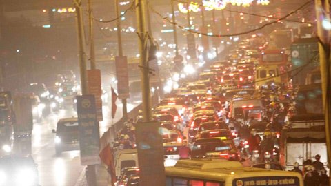 Nhích từng mét trên các ngả về Thủ đô sau Tết dương lịch