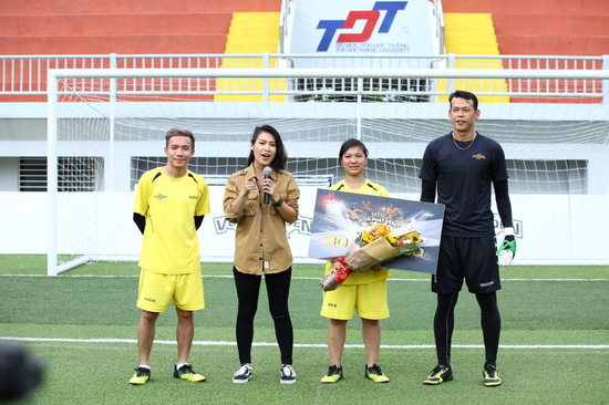 Ở tập đầu tiên, Minh Thư là thí sinh nữ giành được chiến thắng đầy thuyết phục với giải thưởng 30 triệu đồng và giành tấm vé bước vào đêm thi Gala.  Tập 2 của chương trình Vua Phạt Đền sẽ tiếp tục lên sóng vào lúc 21h30, tối thứ Sáu, ngày 13/1/2017 trên kênh HTV7.