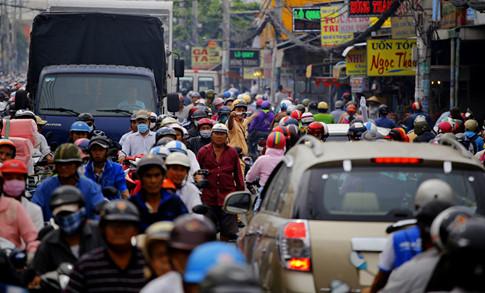 TP.HCM đề xuất phụ thu, giữ tiền phạt giao thông, đầu tư chống ùn tắc