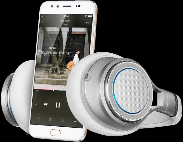 V5 Plus đi kèm với chip Hi-Fi chuyên nghiệp AK4376 có khả năng tùy biến mang lại trải nghiệm âm thanh ấn tượng cho người dùng.