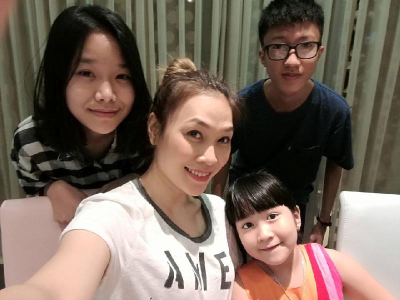 Mỹ Tâm tận hưởng ngày cuối tuần bên gia đình: