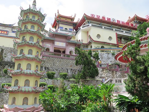Du xuân ở chùa Kek Lok Si, đảo Penang